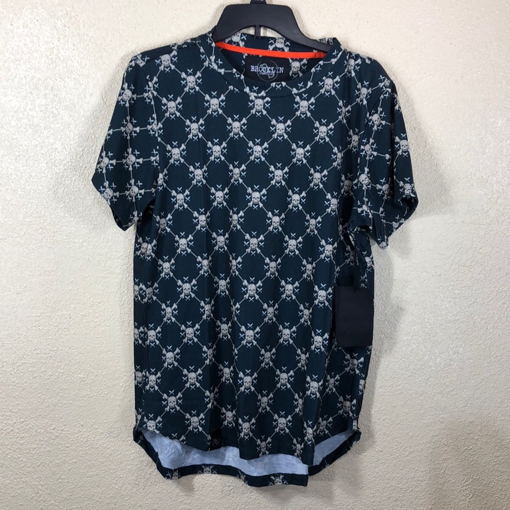 Brooklyn Tee T-Shirt Dark Green Skulls NWT M Stretchy Pullover Polyester